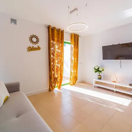 Apartment Soleado En Alondras Park *